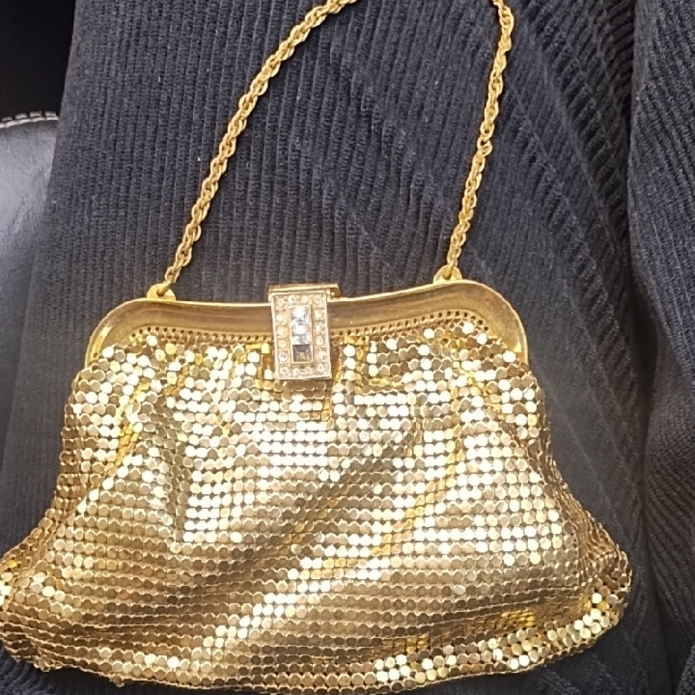 Elegant Gold Sequin Evening Bag